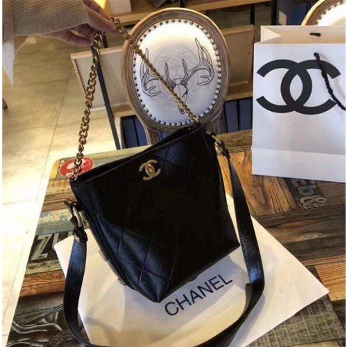 CHANEL包报价表，香奈儿包几折回收？